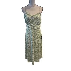 ⭐️ Women’s LuLu’s Green Floral Prairie Sundress. Size Large NWT!